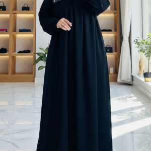 عباية بثوب شتوي مطروزة