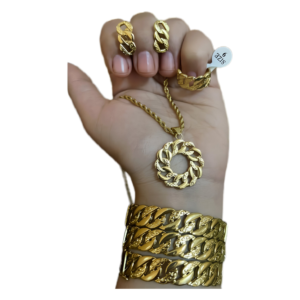 طقم مجوهرات